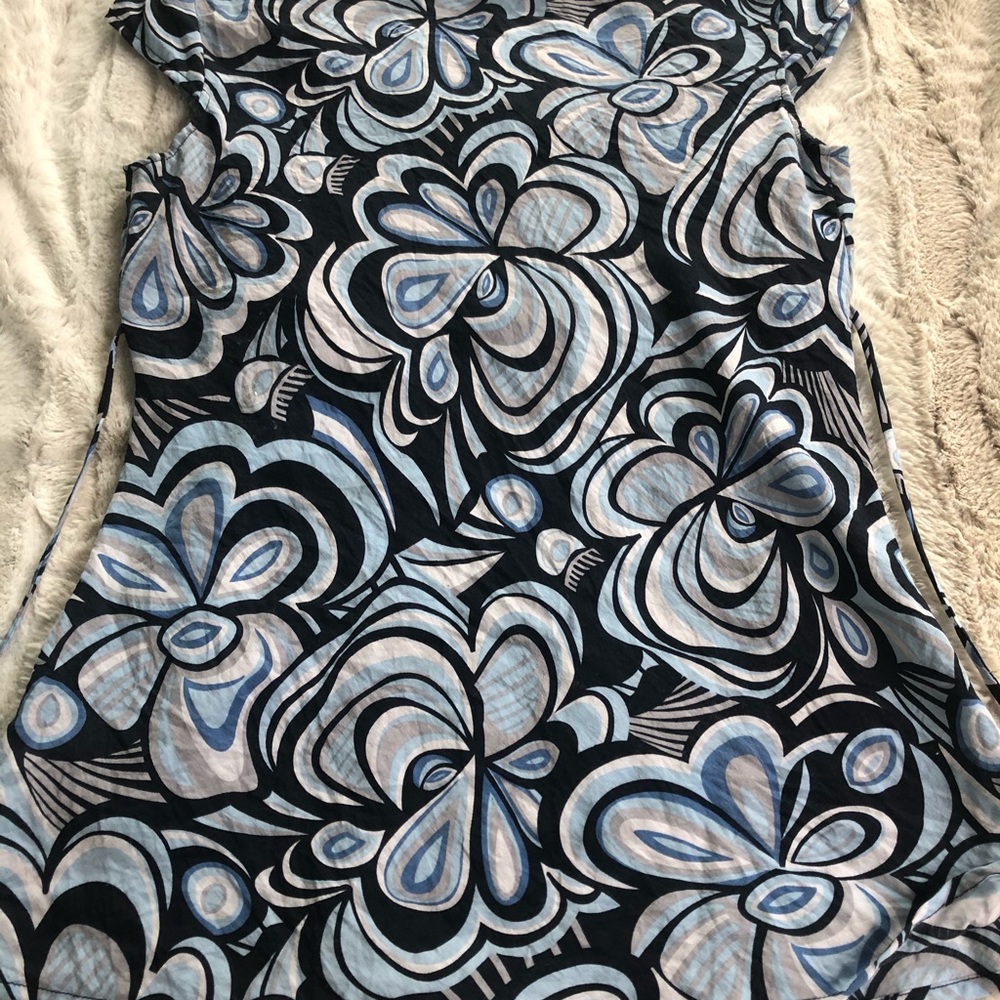 Dress Barn Top Longer Flower Power Top - Picture 3 of 6